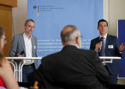 Abschlusskonferenz des Modellvorhabens der Raumordnung (MORO) „Integrierte Planung im deutsch-polnischen Verflechtungsraum“ in Berlin am 28.09.2023. / Konferencja podsumowująca modelowe przedsięwzięcie ładu przestrzennego „Zintegrowane planowanie w polsko-niemieckim obszarze powiązań” w Berlinie, 28.09.2023. / Foto: Henning Schacht.